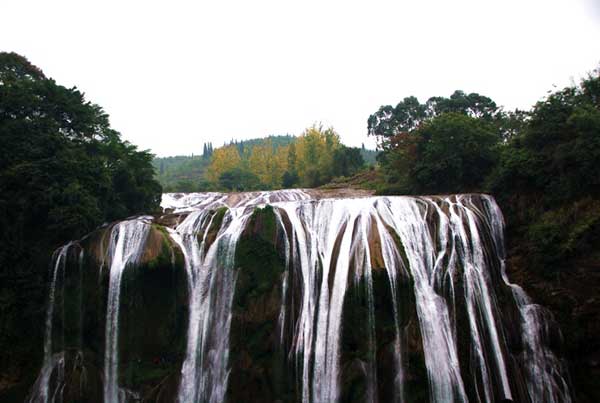 黄果树象鼻岭观瀑台 黄果树象鼻岭观瀑台