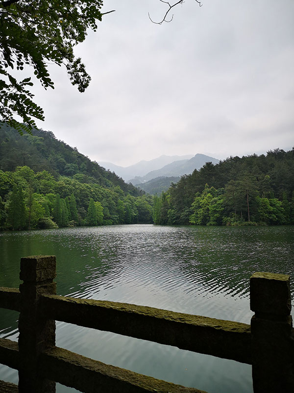 衡阳南岳衡山华严湖