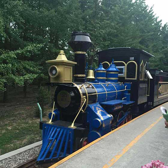 北京欢乐谷环园小火车