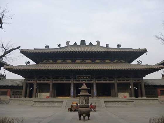 云冈石窟大雄宝殿 云冈石窟大雄宝殿