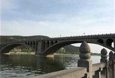 南山文化旅游区三谛桥有什么好看的