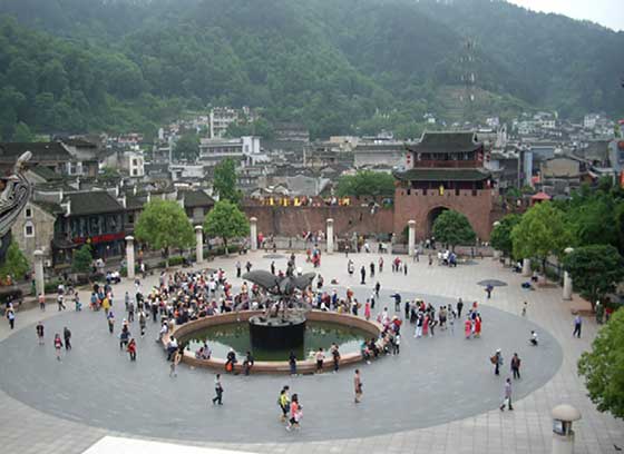 凤凰古城凤凰广场