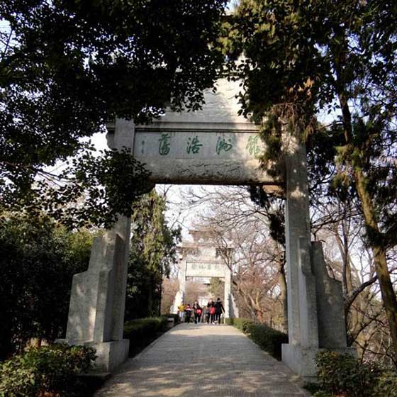 黄鹤楼四季牌坊