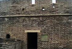 老龙头景区靖卤台有什么好看的