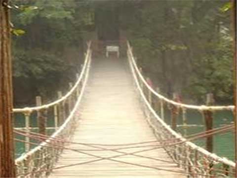 中国民俗文化村独龙族藤桥