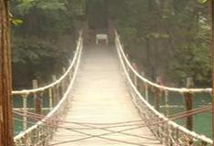 中国民俗文化村独龙族藤桥有什么好看的