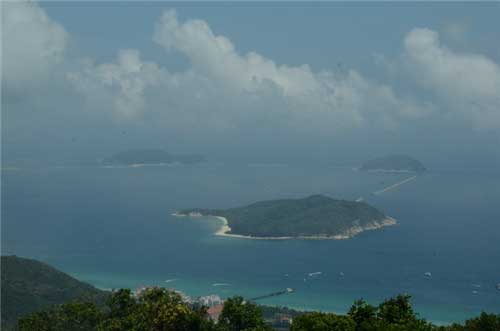 三亚亚龙湾景区野猪岛