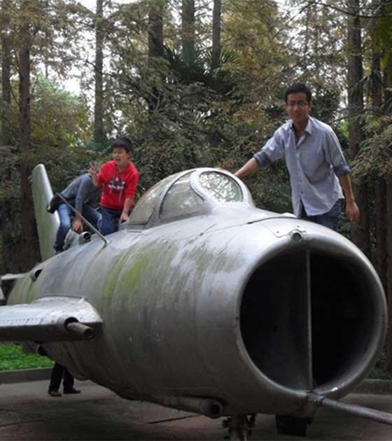 东平国家森林公园歼六型飞机