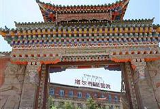 塔尔寺藏式牌楼
