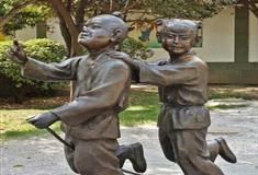 大唐芙蓉园竹马雕塑