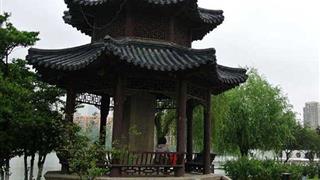 莫愁湖公园邹鲁碑亭