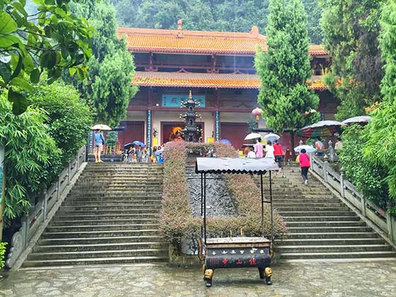 阳朔鉴山寺12972