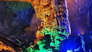 瑶琳仙境玉柱擎天