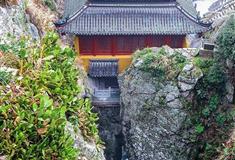 普陀山风景名胜区梵音洞