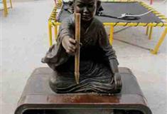 大唐芙蓉园悬臂立腕雕塑