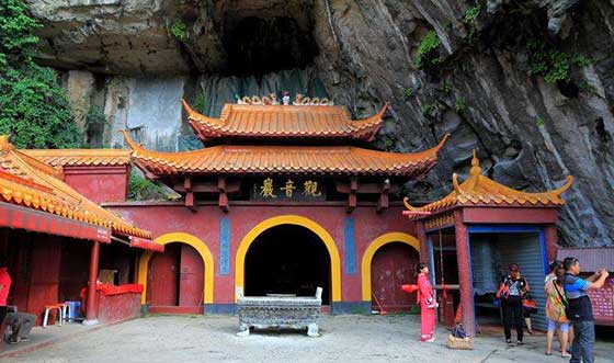 桂林南溪山景区观音岩 桂林南溪山景区观音岩