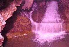 漓江冠岩景区别有洞天