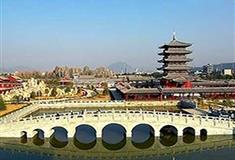 横店华夏文化园月牙湖