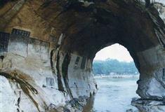 桂林象山景区水月洞