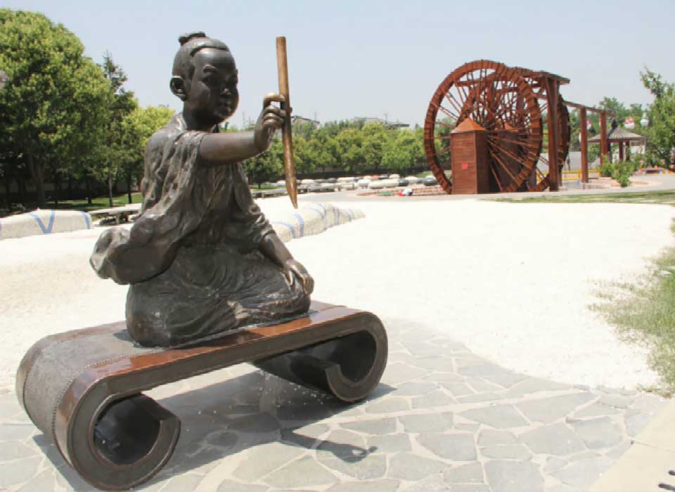 大唐芙蓉园习字雕塑