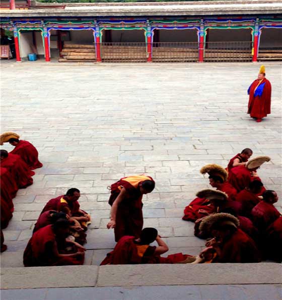 塔尔寺夏日辩经院