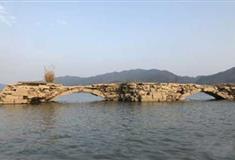 仙女湖风景区：万年桥