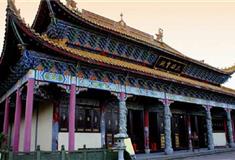 大悲山景区：大雄宝殿