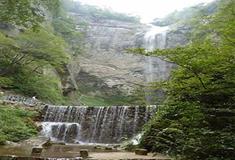 燕子河大峡谷天坑仙境