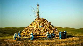 策克口岸：敖包山