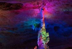 连州地下河：蟠溪垂钓与白猿盗书