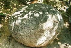 天津盘山风景名胜区：石蛋山