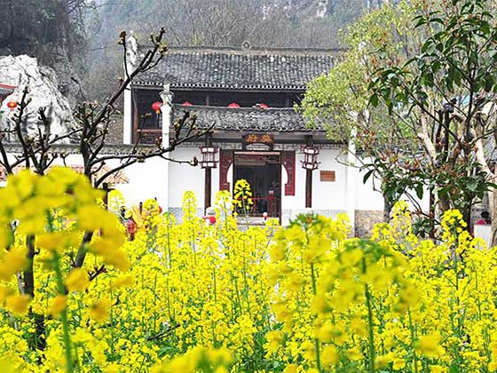 刘三姐大观园莫府