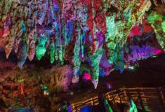 连州地下河：钟乳石世界