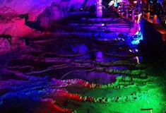 连州地下河：宝柱洞