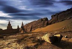 策克口岸：黑城