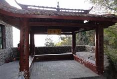 冠豸山：半云亭