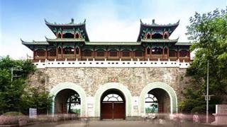 明故宫遗址公园：遗址公园北门