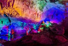 连州地下河：天王镇殿