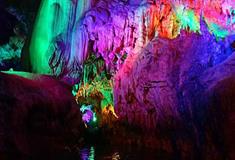 连州地下河：莲花峡