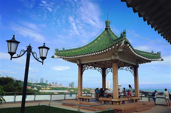 小鱼山公园拥翠亭