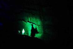 连州地下河：望夫石