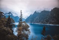 九寨沟风景区介绍及游玩景点推荐