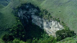 乐业大石围邓家坨天坑有什么好看的