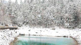 九寨沟风景区：五彩池