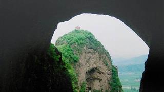 龙凤洞介绍及游玩景点推荐