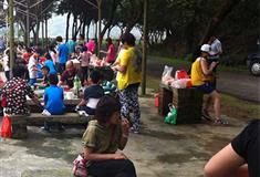 李小龙乐园：露天烧烤场