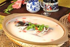 九华天池旅游景区：天池人家