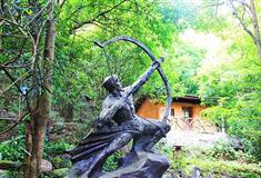 伊岭岩介绍及游玩景点推荐