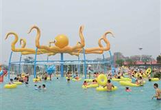 泰山花样年华景区：亚龙湾水上公园