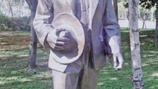 中国科学院华南植物园：张肇骞雕塑